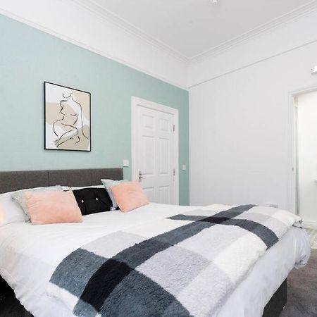 5 Double Bedrooms With Ensuites - Teesside House Tsac Redcar Bagian luar foto