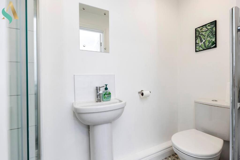 5 Double Bedrooms With Ensuites - Teesside House Tsac Redcar Bagian luar foto